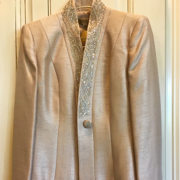 (*NEW w/ TAGS*) KASPER 3 PIECE LUXURY SUIT SIZE 4